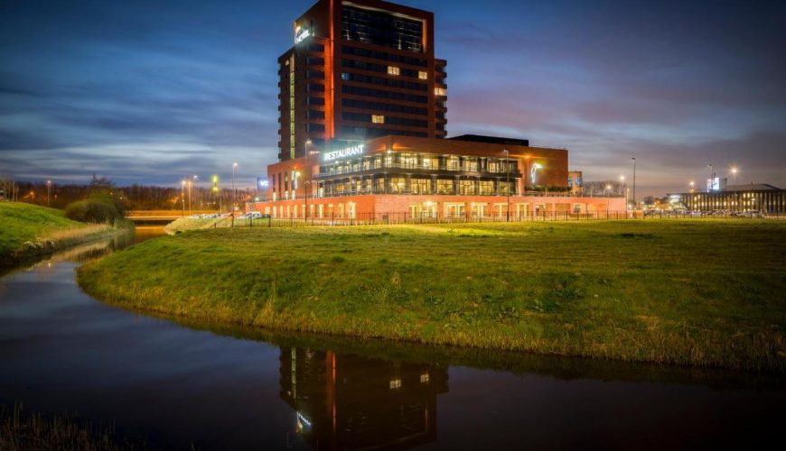 Book flights & hotels