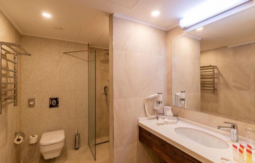 Two-Bedroom Superior Suite with One King Bed and Two Single Beds