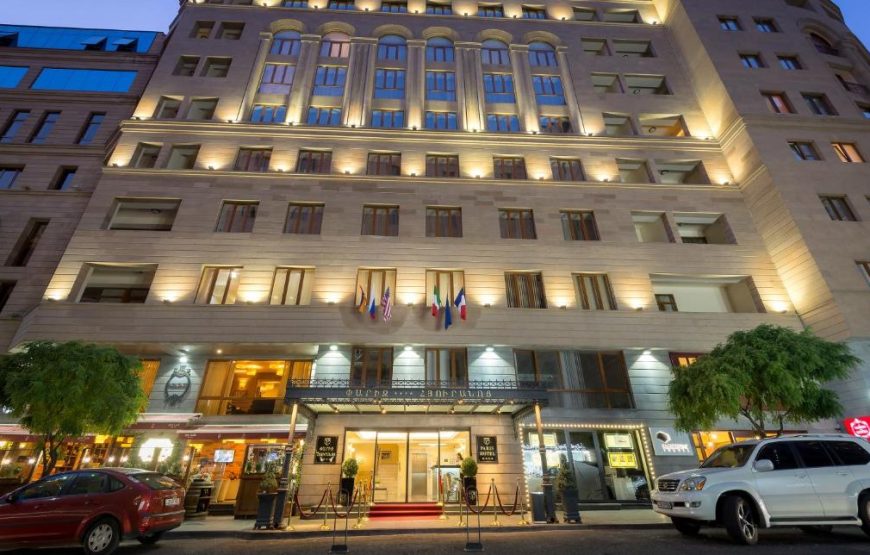 Paris Hotel Yerevan